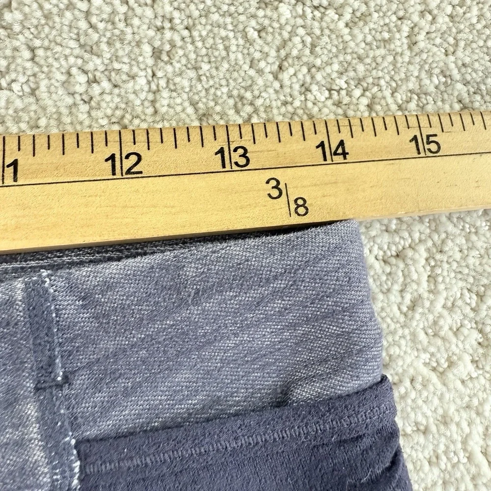 Lululemon Women's Ride on Crop‎ in Deep Indigo/Blue Size 6